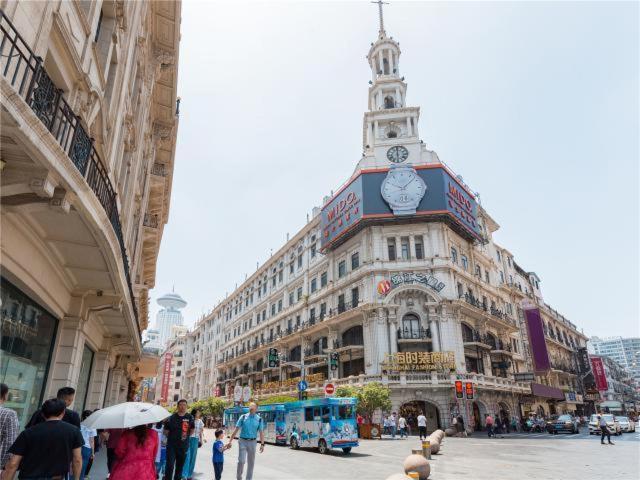 Jinjiang Inn Nanjing Road Pedestrian Streeteast Asia Hotel Шанхай Екстериор снимка