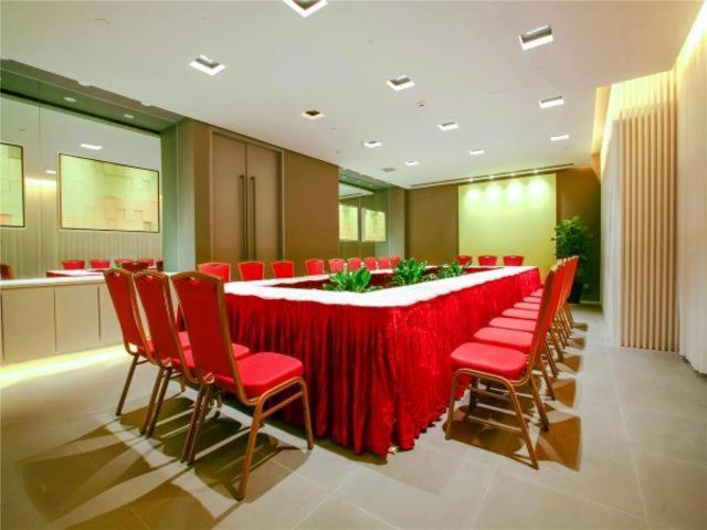 Jinjiang Inn Nanjing Road Pedestrian Streeteast Asia Hotel Шанхай Екстериор снимка